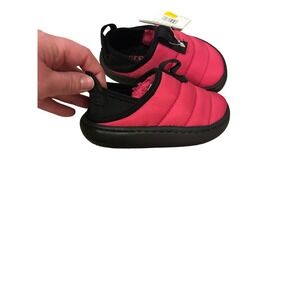 Crocs Toddler Classic Puff Moc Pink Quilted Fleece Slip Ons C9 NWT